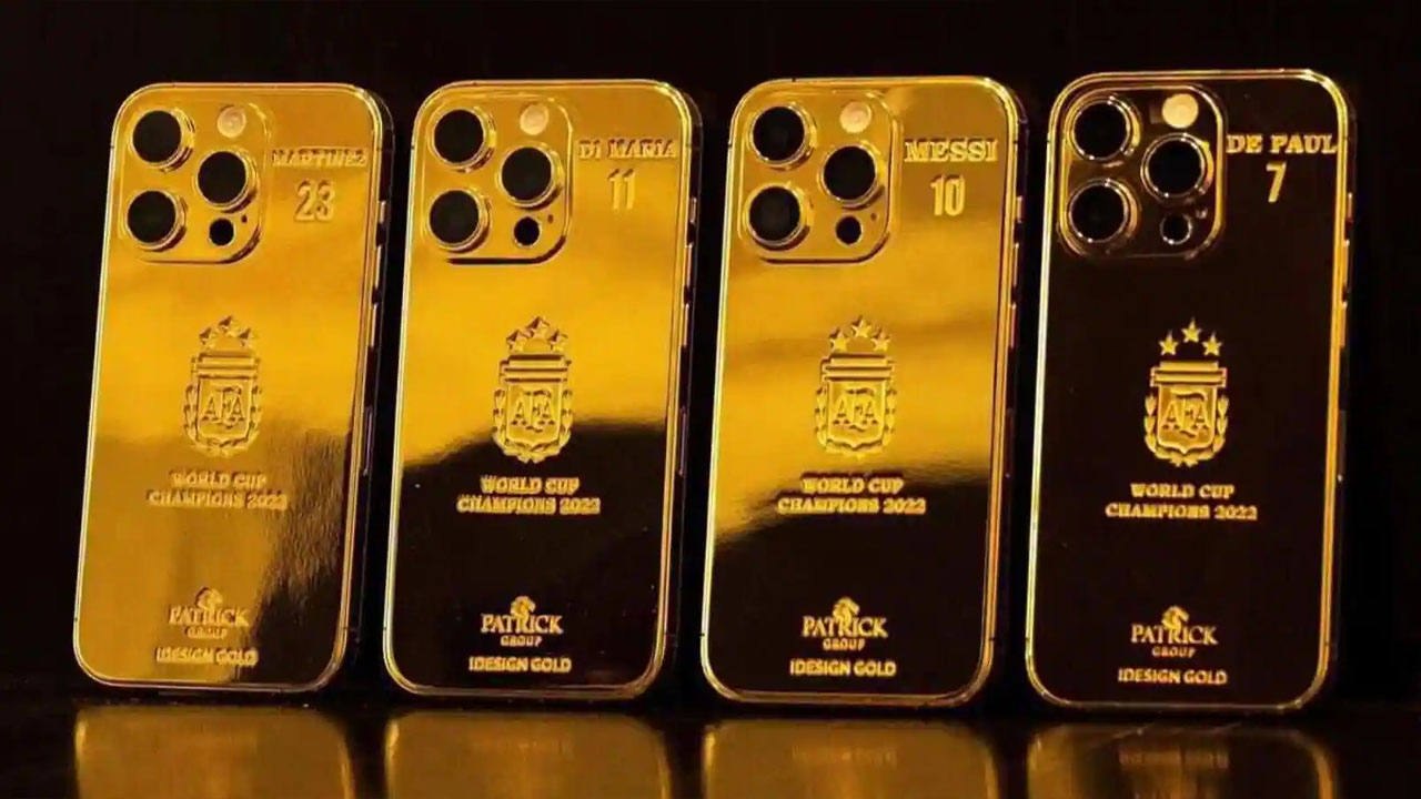Altın kaplamalı iPhone 