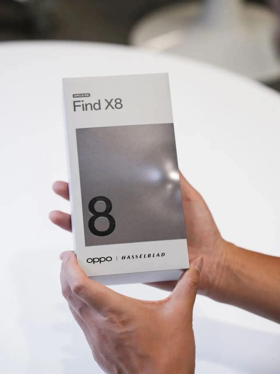 OPPO Find X8'in kutu tasarımı