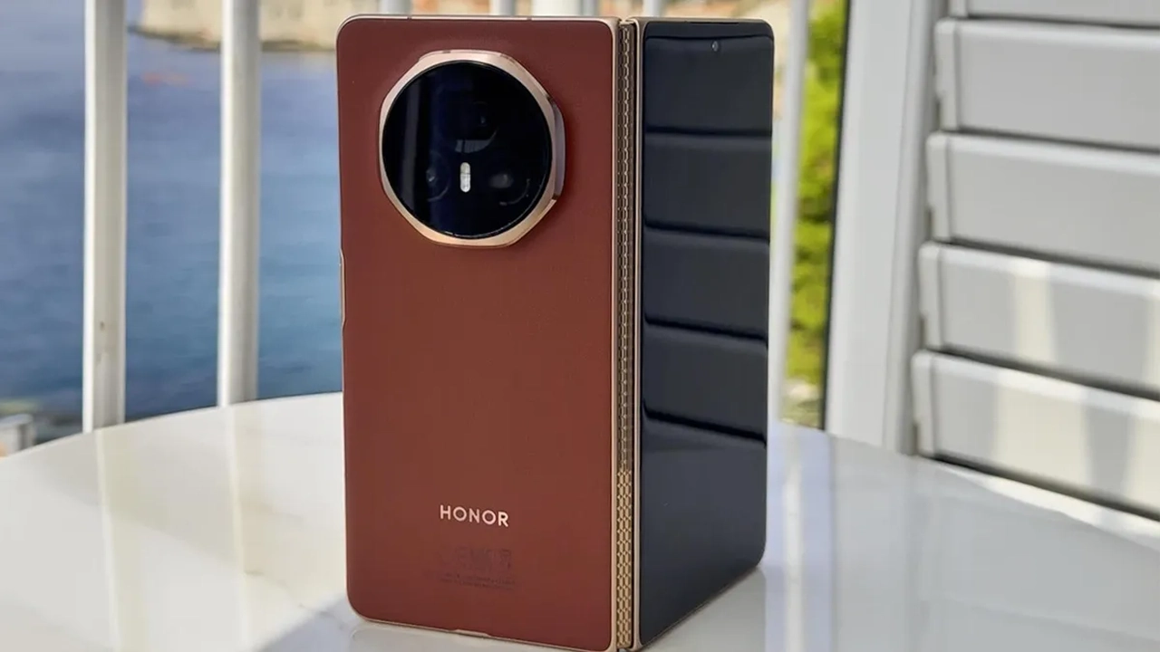 Honor Magic V3