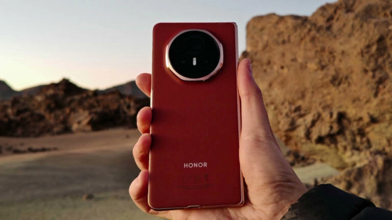 Honor Magic V5 