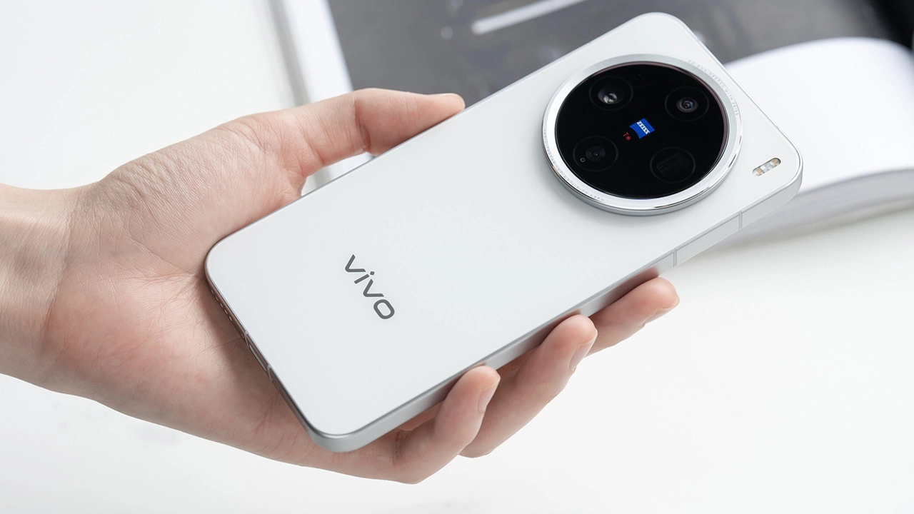 Vivo X200 FE 