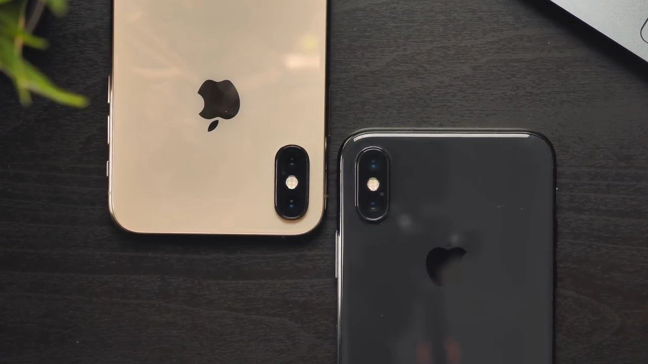iPhone XS