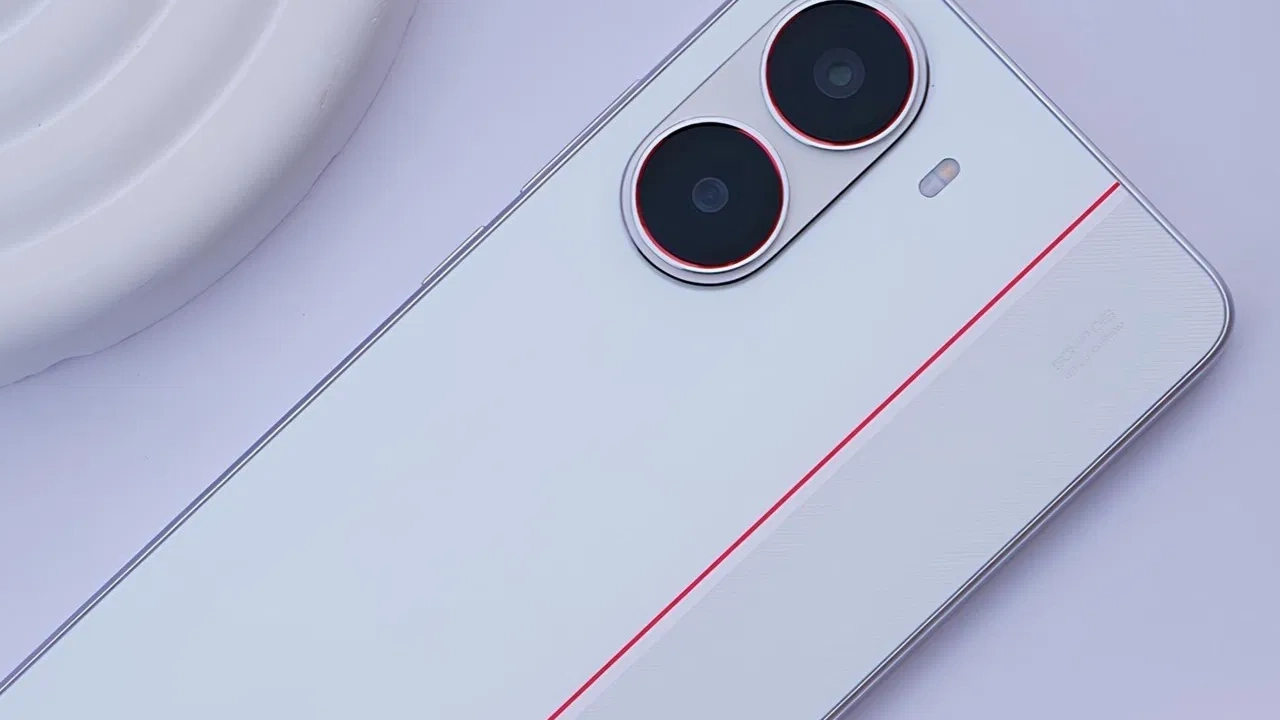 POCO F7
