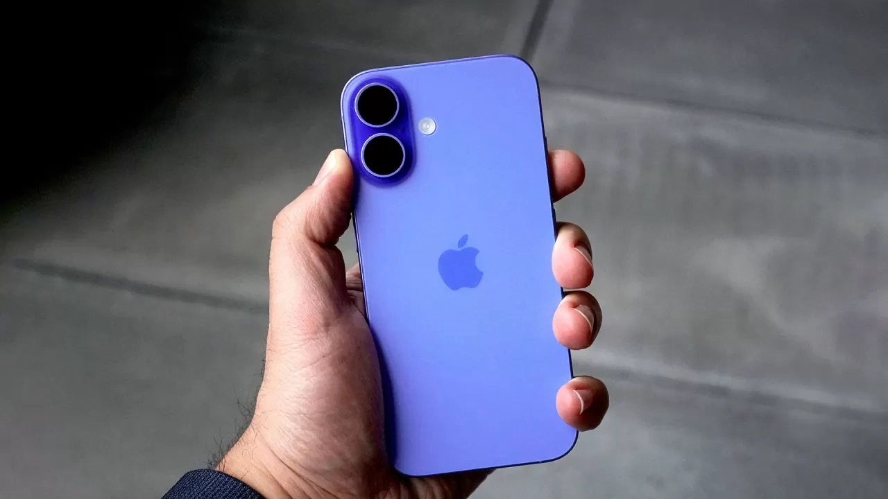 iPhone 16