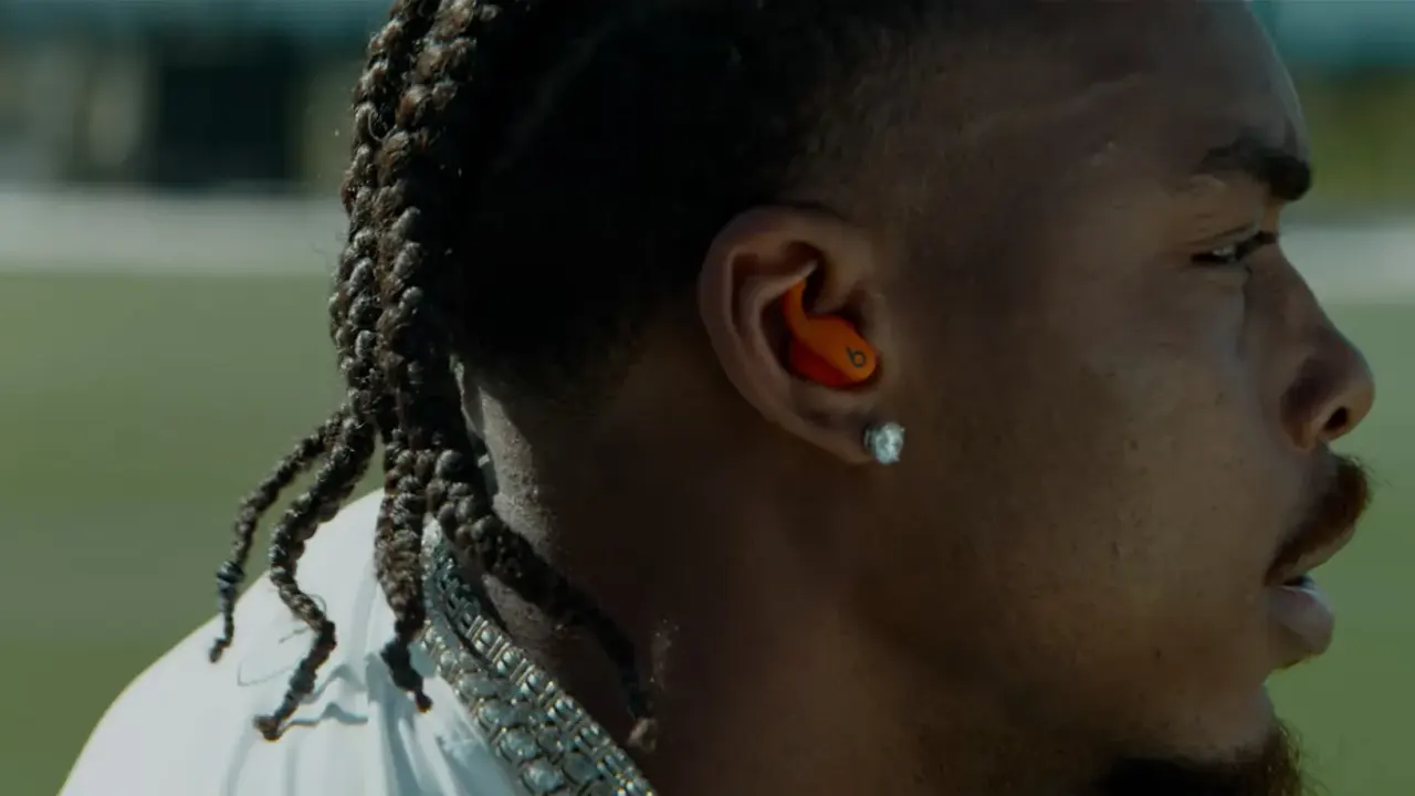 Apple Powerbeats Fit
