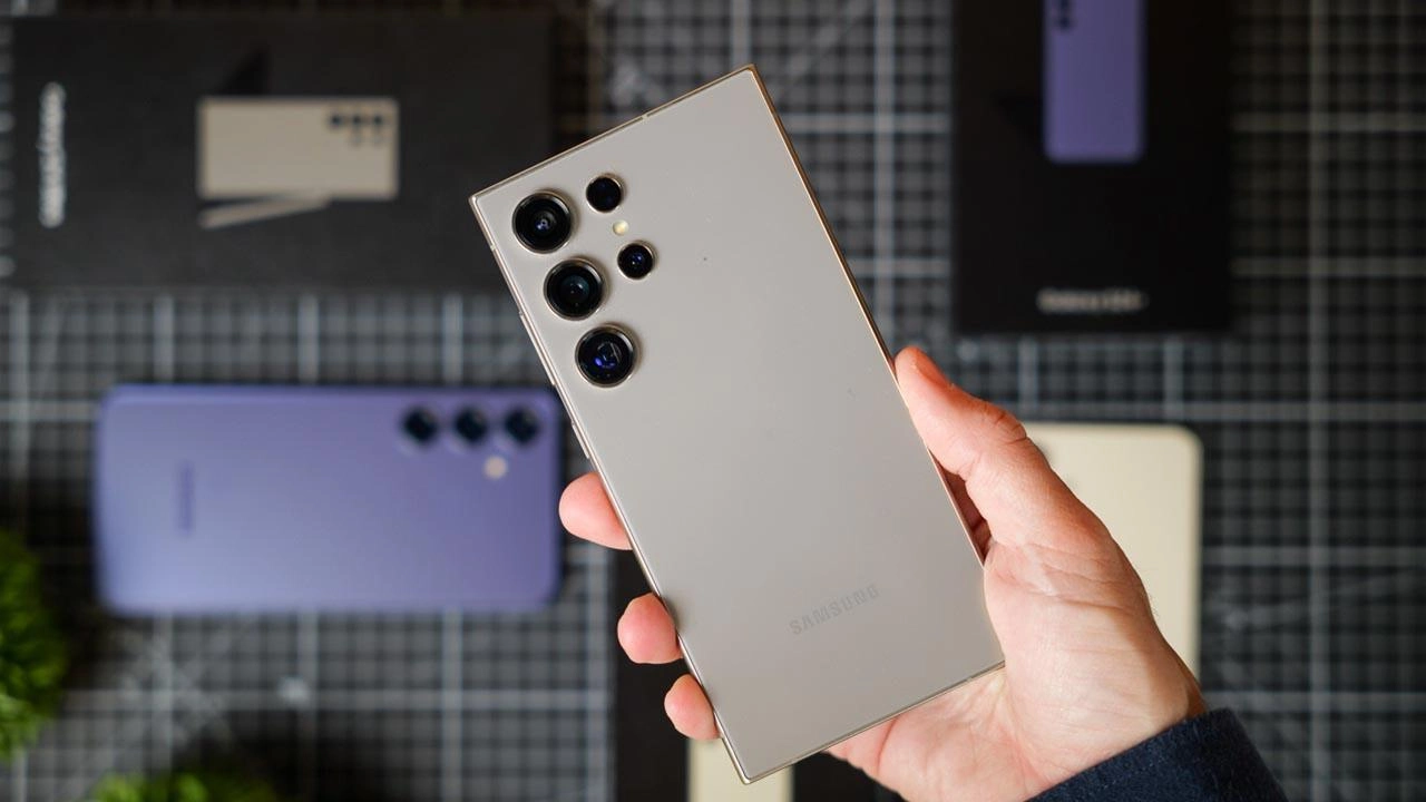 Samsung Galaxy S25 için One UI 8 Beta 5 yolda