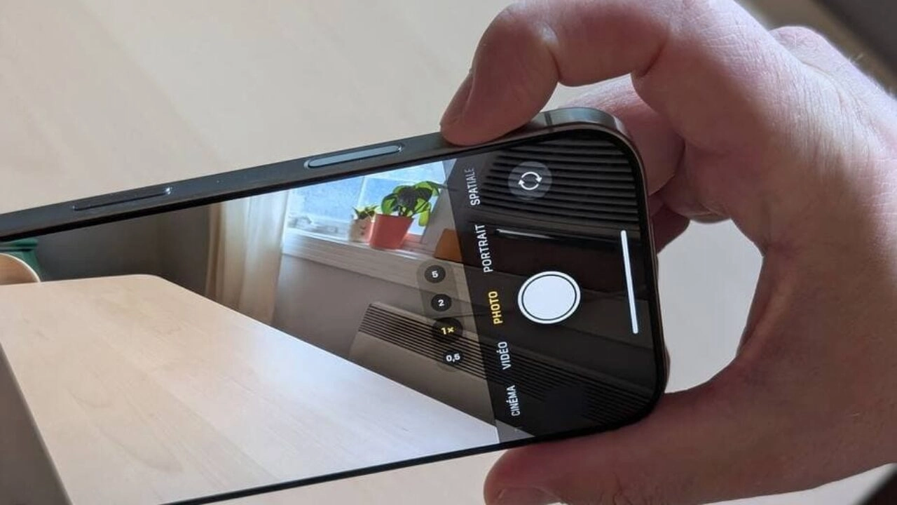 iPhone Kamera Denetimi tuşu