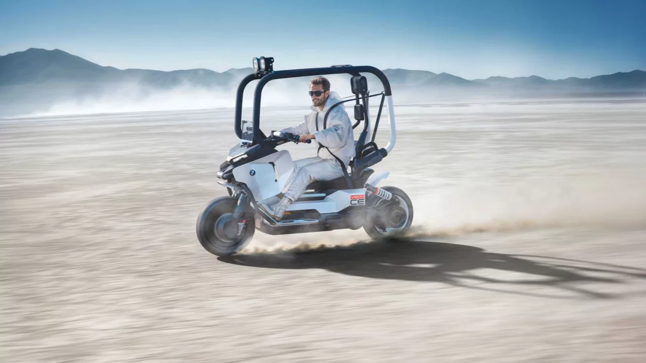 Kask takma derdini bitiren elektrikli scooter: BMW Vision CE BMW Vision CEO konsept