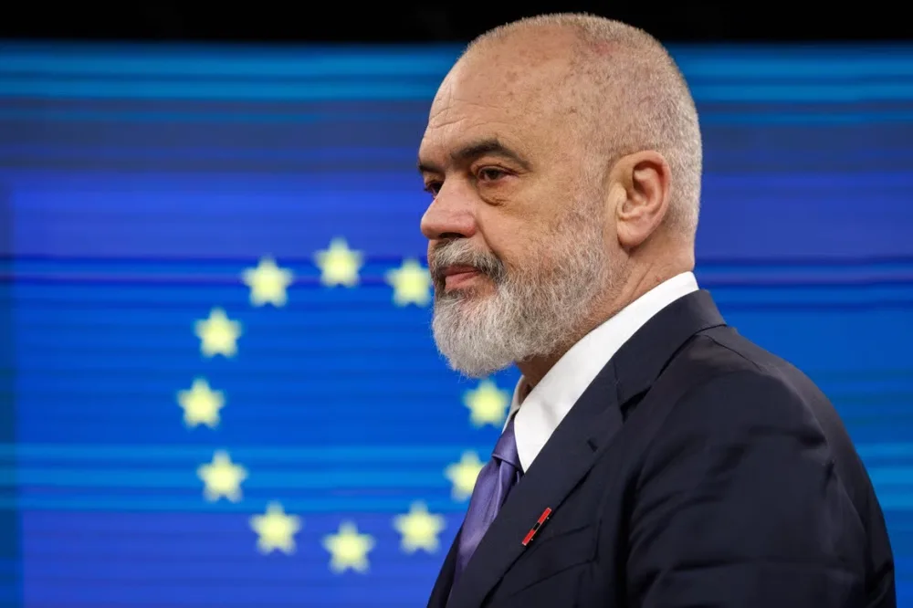 arnavutluk başbakanı edi rama
