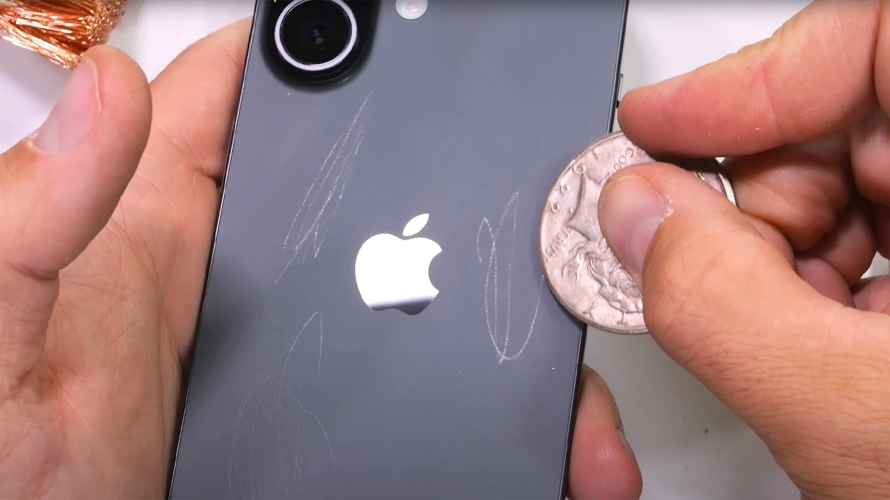 iPhone 17 dayanıklılık testi