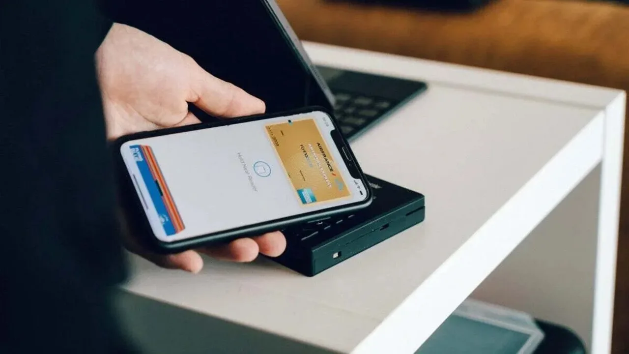 NFC sertifikasyonu güncellendi: Okuma mesafesi 4 kat artıyor iPhone NFC