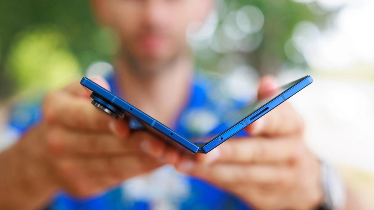 Katlanabilir iPhone Fold