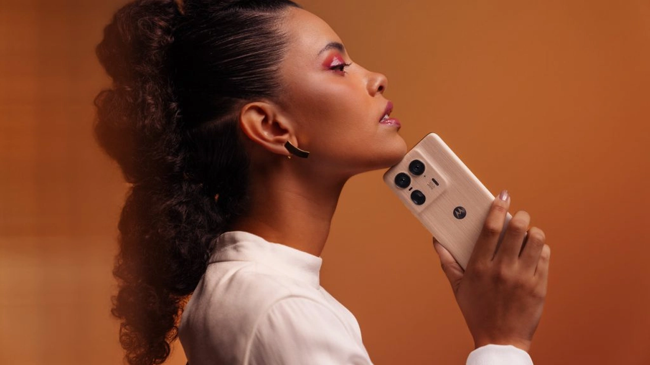 Motorola Edge 50 Ultra için Android 16 müjdesi geldi Motorola Edge 50 Ultra