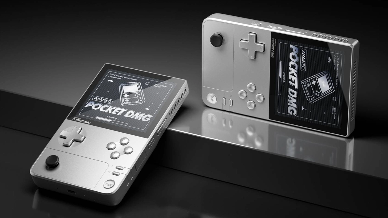 Game Boy nostaljisini yaşatacak Ayaneo Pocket DMG Silver Edition tanıtıldı Ayaneo Pocket DMG Silver