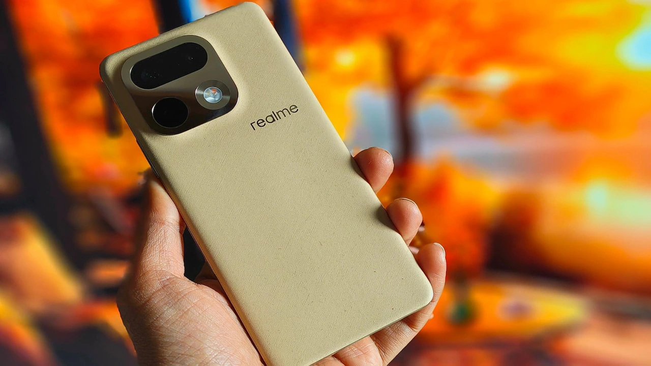 OPPO ile birleşen Realme, birçok çalışanı işten çıkarmaya hazırlanıyor Realme 16 Pro+