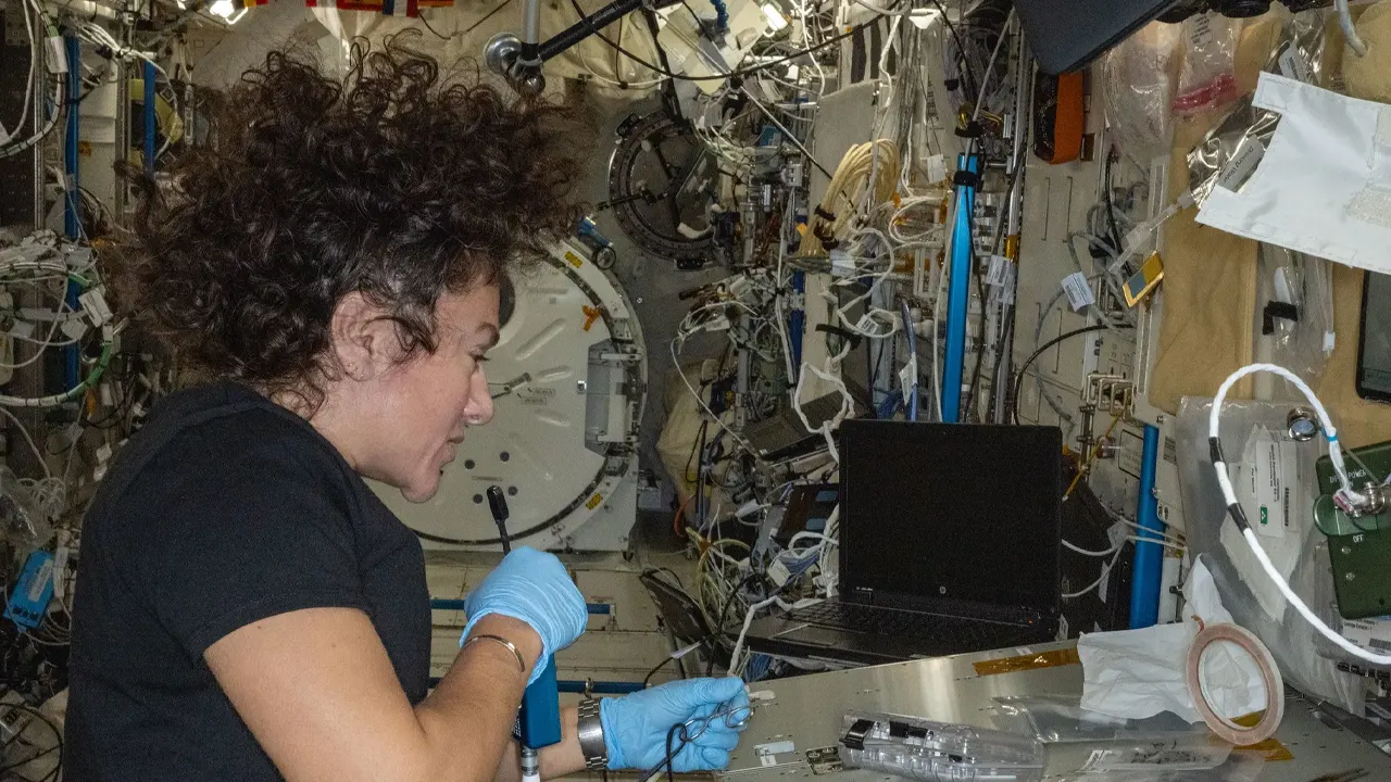 Uluslararası Uzay İstasyonu’nda donanım yenileme operasyonu