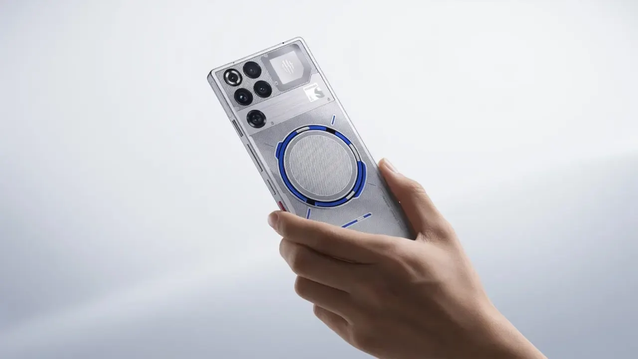 RedMagic 11S Pro oyuncu telefonu