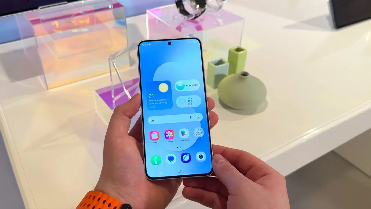 Samsung Galaxy S25 serisi yeni One UI 8.5 özellikleri alacak Galaxy S25