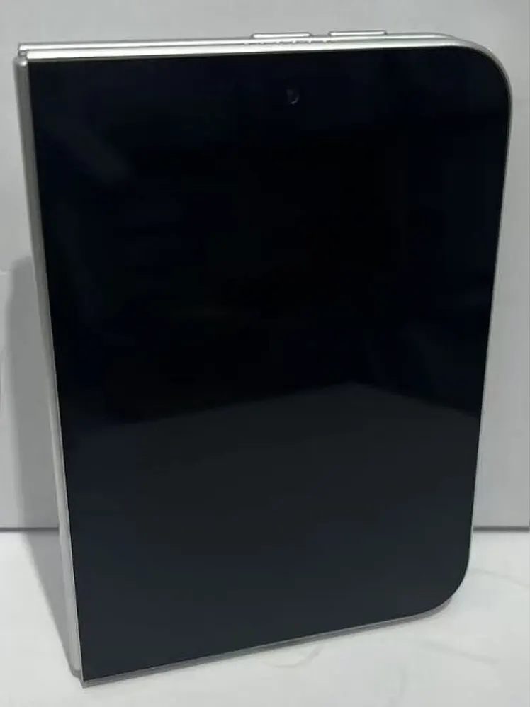 iPhone Ultra
