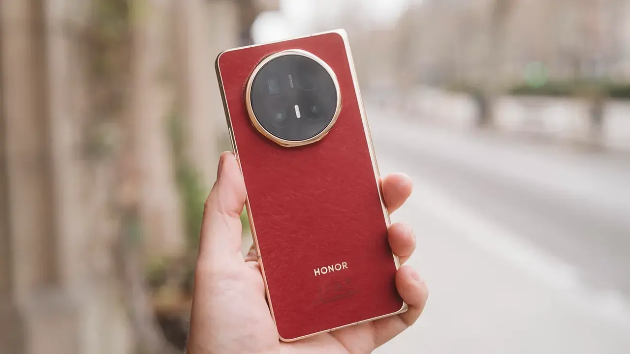 Honor Magic V6