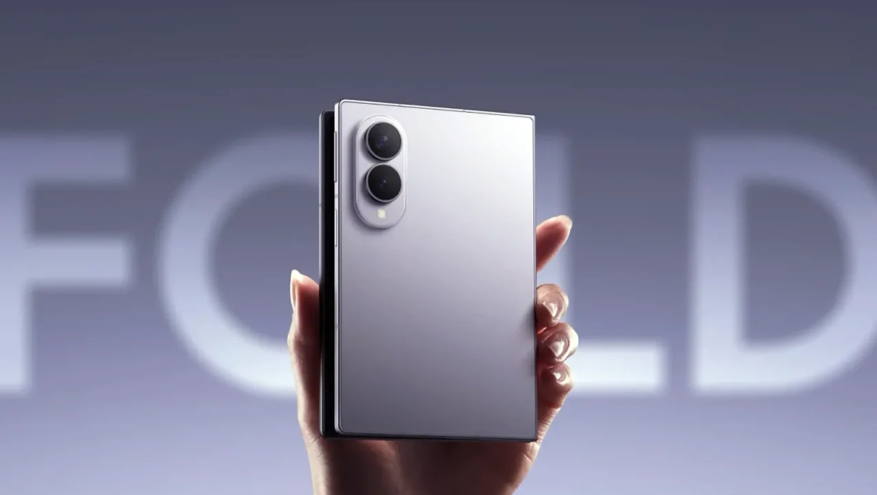 Samsung Galaxy Z Fold 8