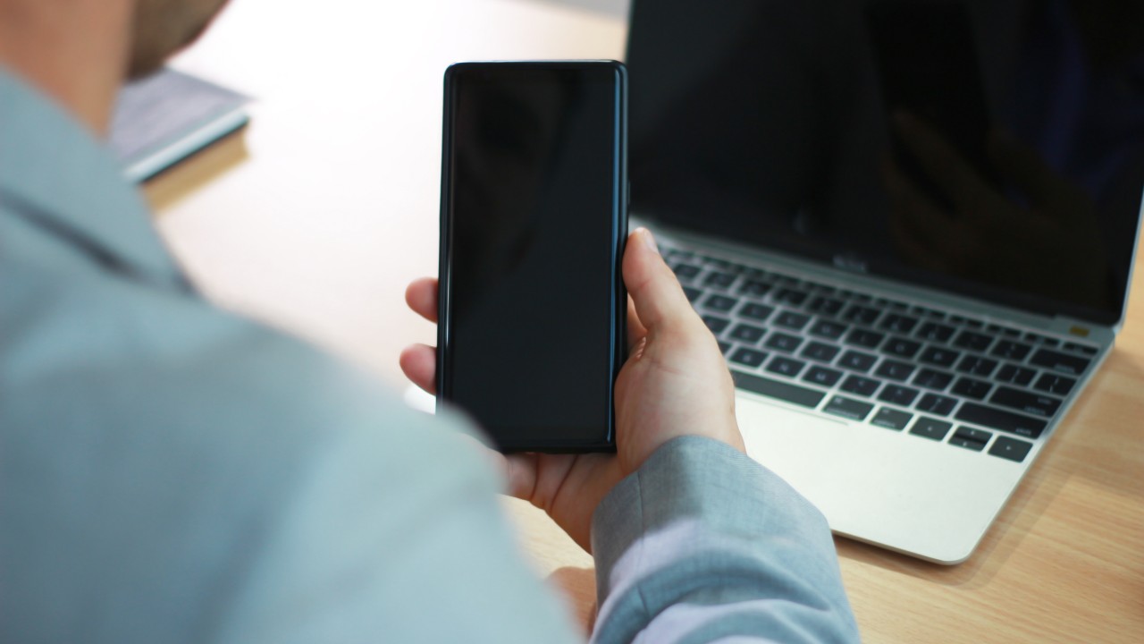Akıllı telefon pazarı 2013’ten beri en düşük seviyesinde: En çok kan kaybeden markalar belli oldu akıllı telefon
