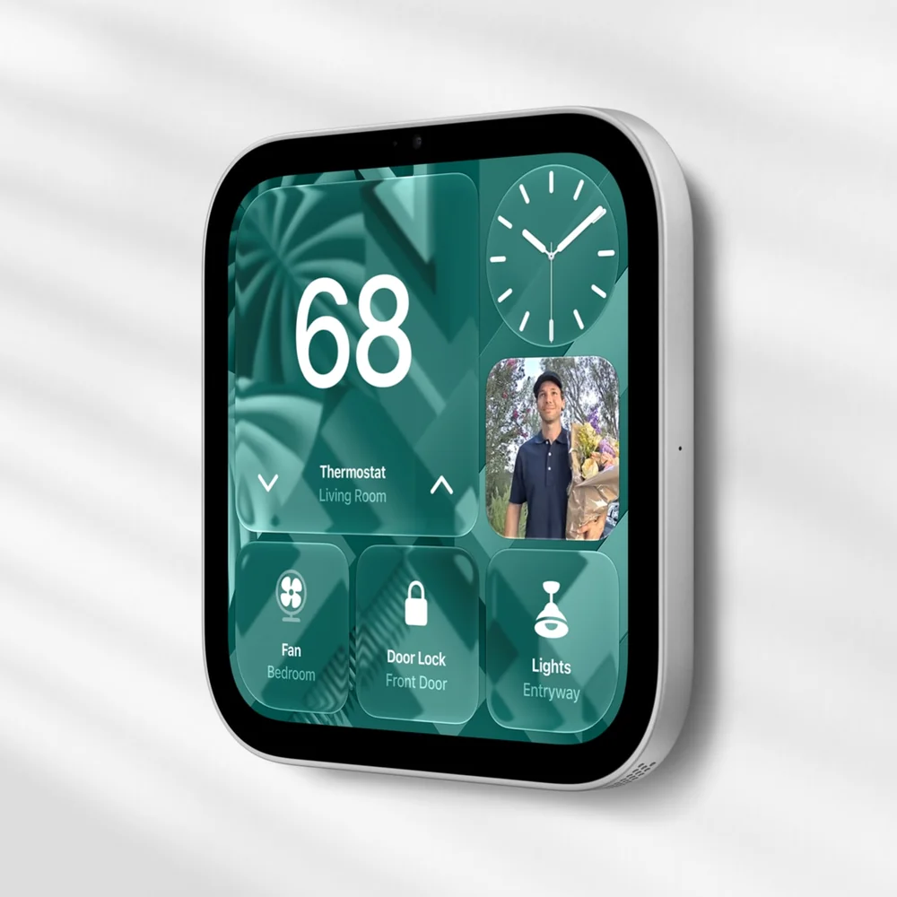 Duvara monte edilmiş Apple HomeView